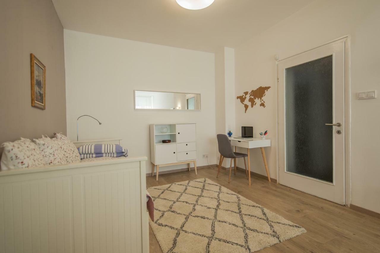 Apartament Chic And Spacious In - Patriarh Evtimiy By Flat Mаnager